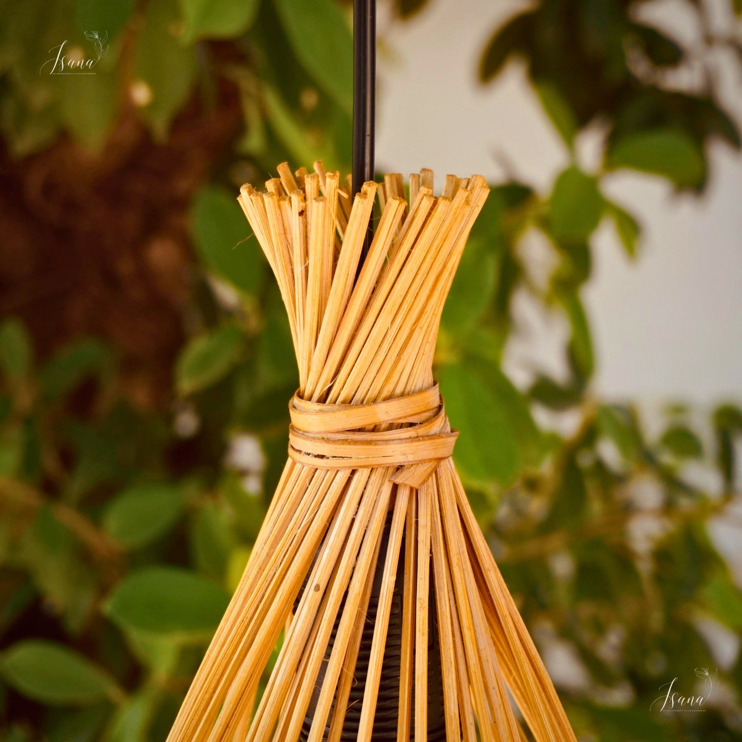 ISANA BreezeCrown Bamboo Pendant Lamp | Crown Shaped Handwoven Light