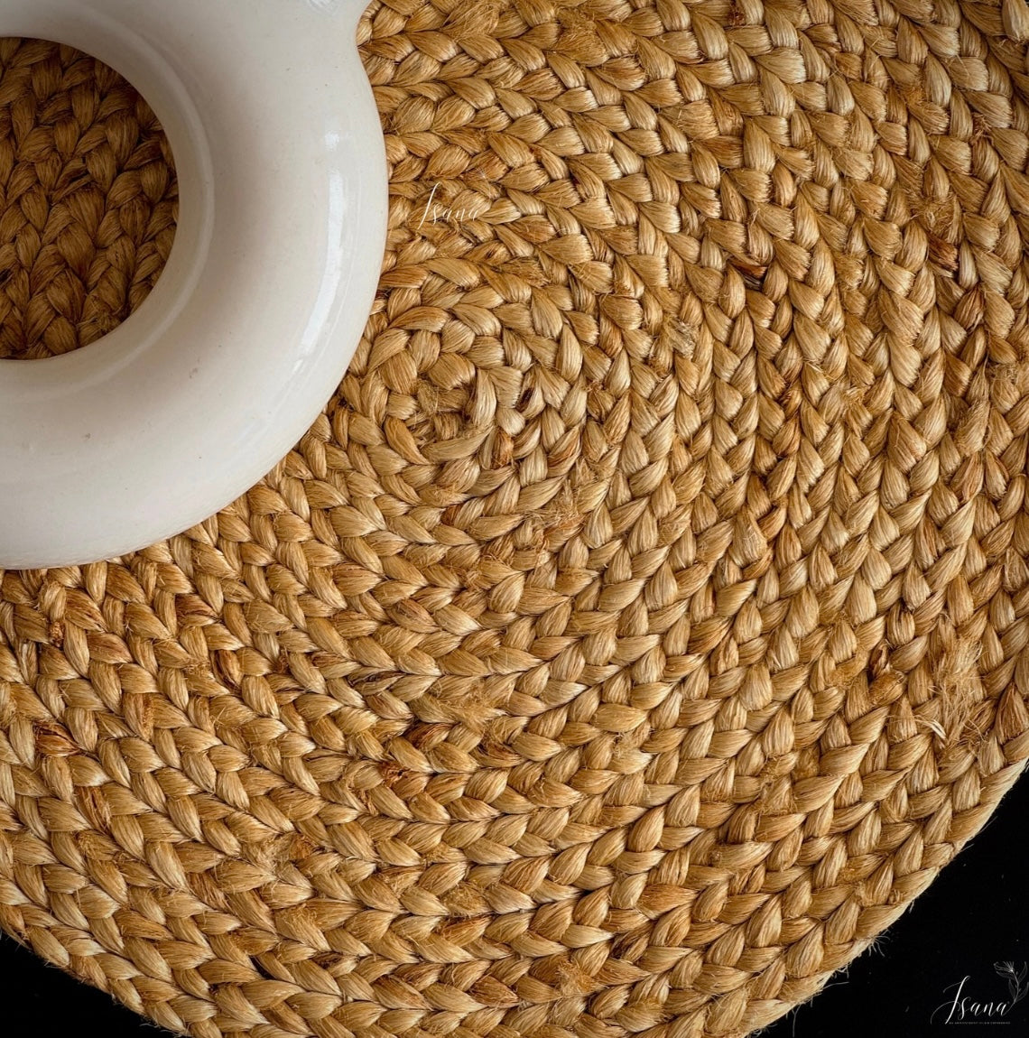 ISANA® EarthWeave Round Jute Coaster – Handwoven Natural Table Coaster
