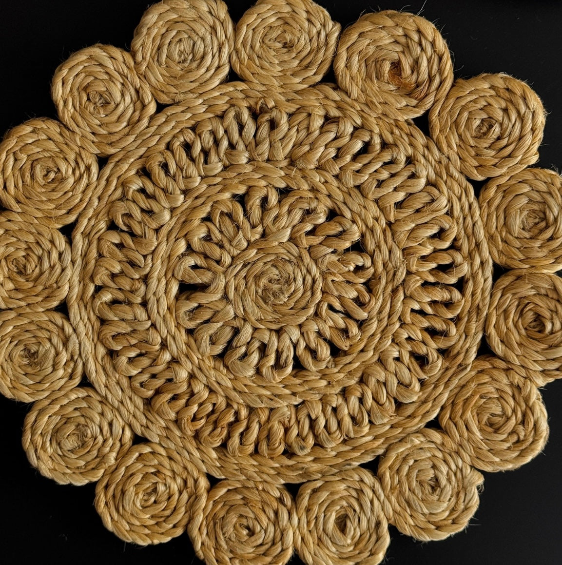 ISANA® Rosette Bloom Jute Coaster – Handwoven Floral Round Coaster