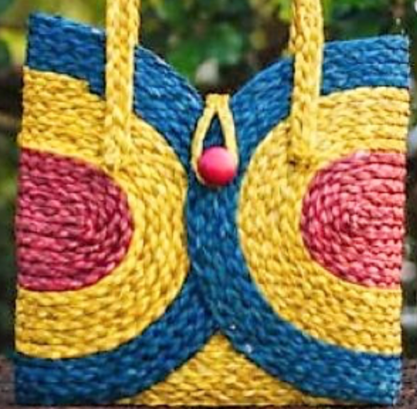 ISANA® WingBloom Sabai Grass Handbag – Handmade Natural Butterfly Bag