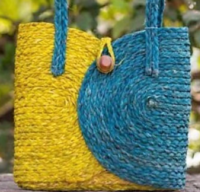 ISANA® Butterfly Bloom Sabai Grass Bag – Handwoven Natural Handbag