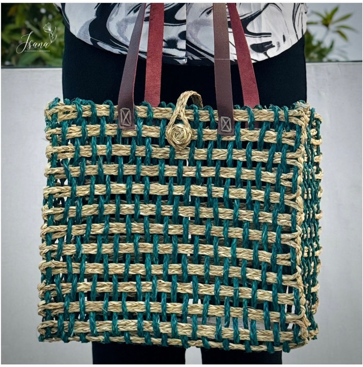 ISANA® Aaranya Sabai Grass Tote Bag – Handwoven Green Natural Fiber Bag