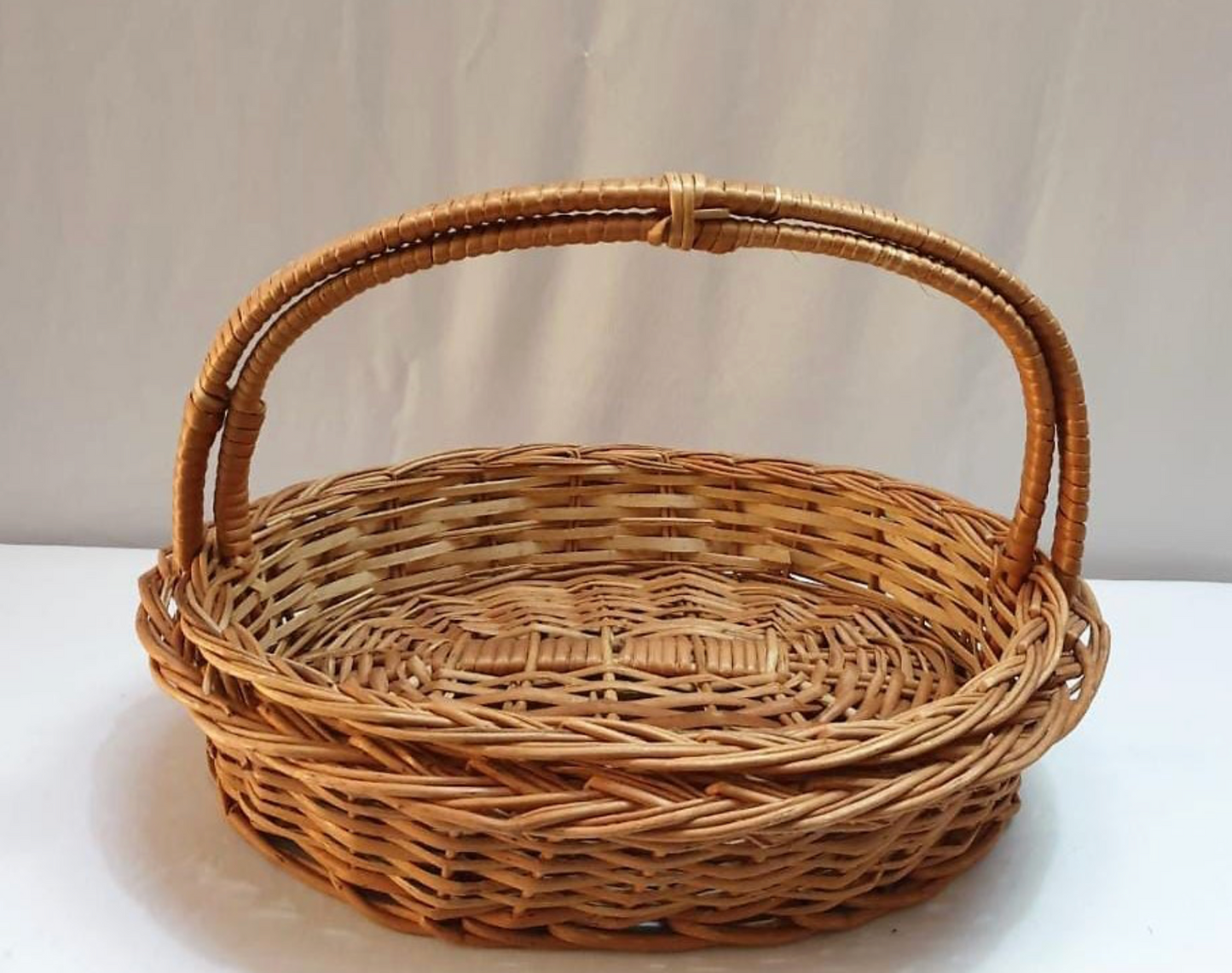 ISANA Harvest Oval Willow Hamper Baskets with Handles - Set of 2
