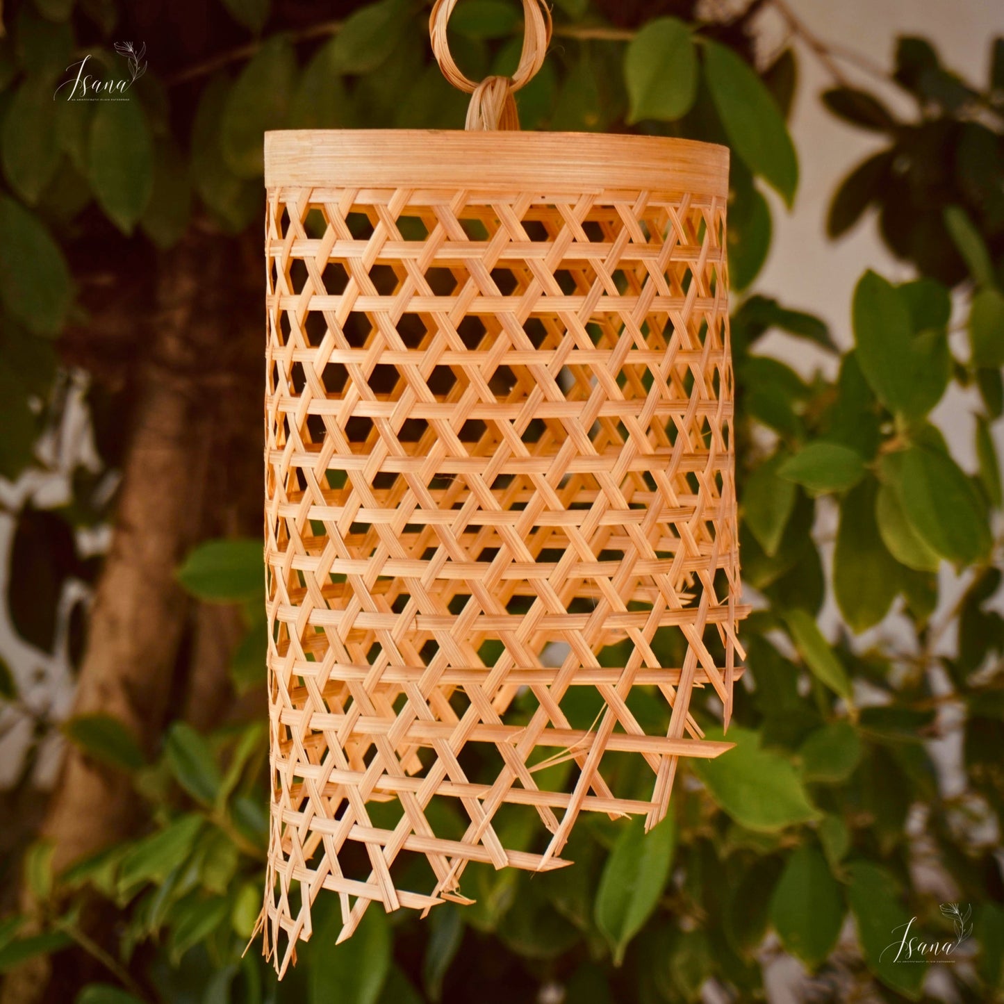 Isana PetiteBloom – Mini Bamboo Hanging Lamp (IBL 208)