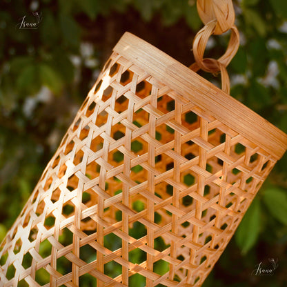 Isana PetiteBloom – Mini Bamboo Hanging Lamp (IBL 208)