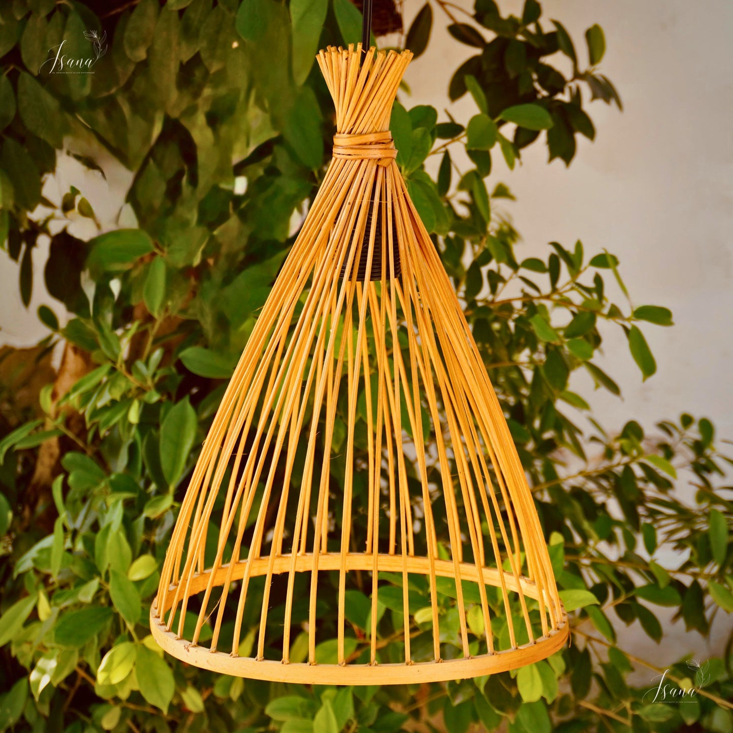 Isana BreezeCrown – Natural Bamboo Hanging Lampshade