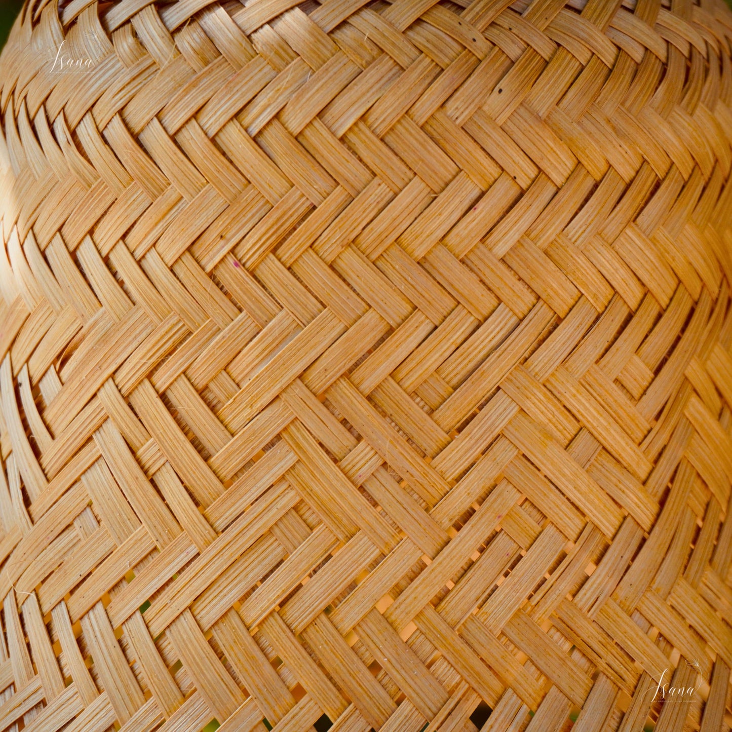 Isana BellaDome – Natural Bell Bamboo Lampshade