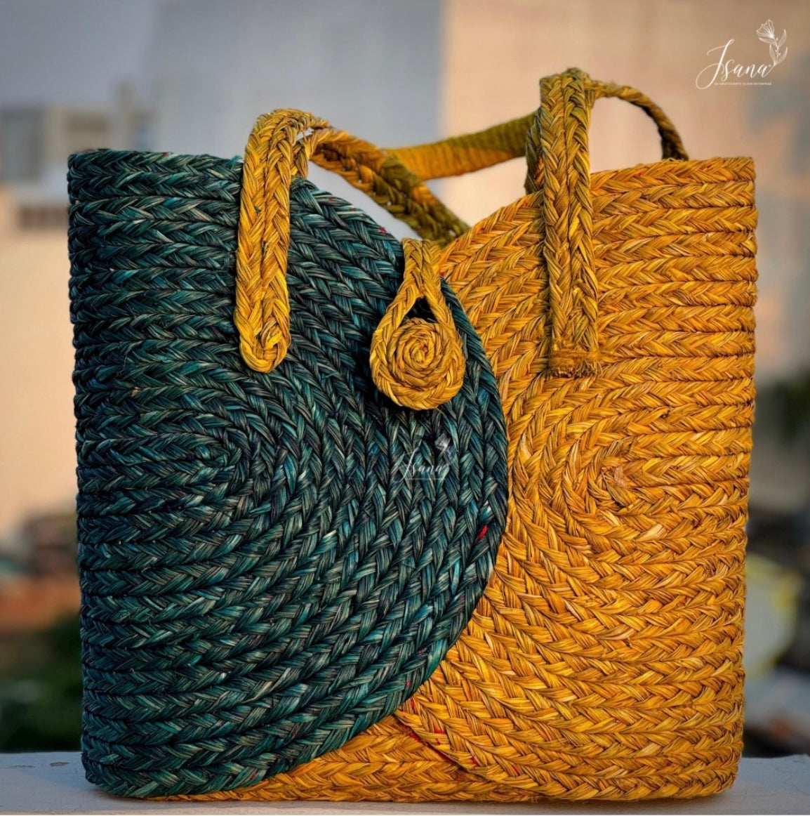Aakriti Sabai Bag – Dual-Tone Spiral Weave Tote